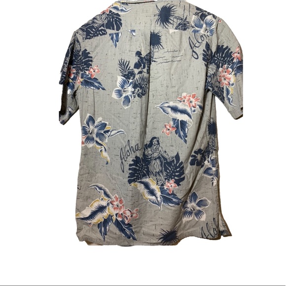 Croft and Barrow Hawaiian Shirt - Picture 4 of 4